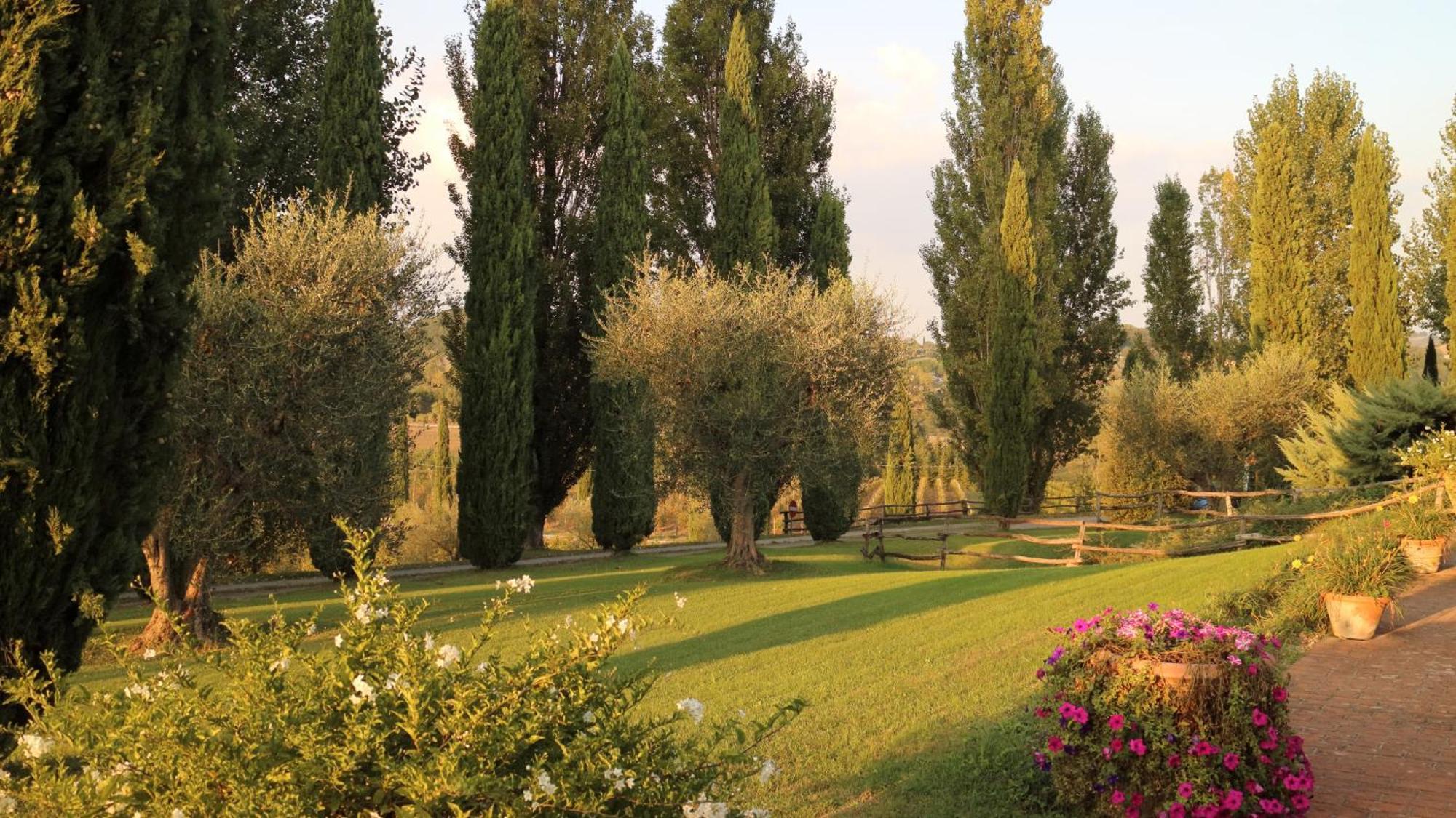 Agriturismo La Sovana Sarteano Eksteriør billede